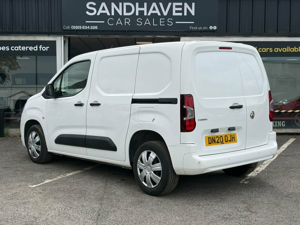 Vauxhall Combo 2300 1.5 Turbo D 100Ps H1 Sportive Van White #8