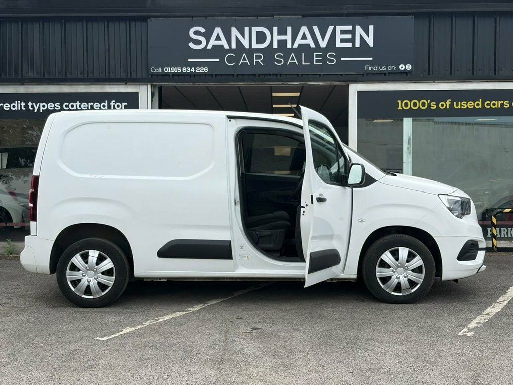 Vauxhall Combo 2300 1.5 Turbo D 100Ps H1 Sportive Van White #13