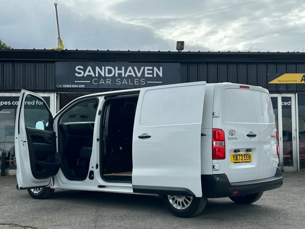 Toyota PROACE 75Kwh Icon Medium Panel Van Mwb 6Dr 7Kw Obc White #10