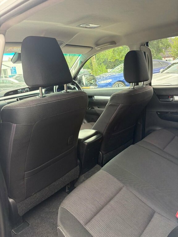 Toyota HILUX Active 2.4 D-4d Dcab Grey #28