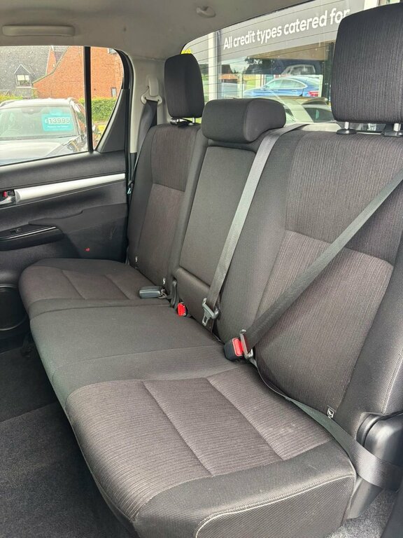 Toyota HILUX Active 2.4 D-4d Dcab Grey #29