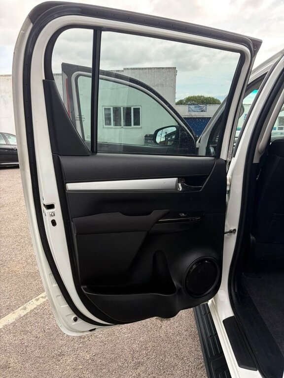 Toyota HILUX Active 2.4 D-4d Dcab Grey #30