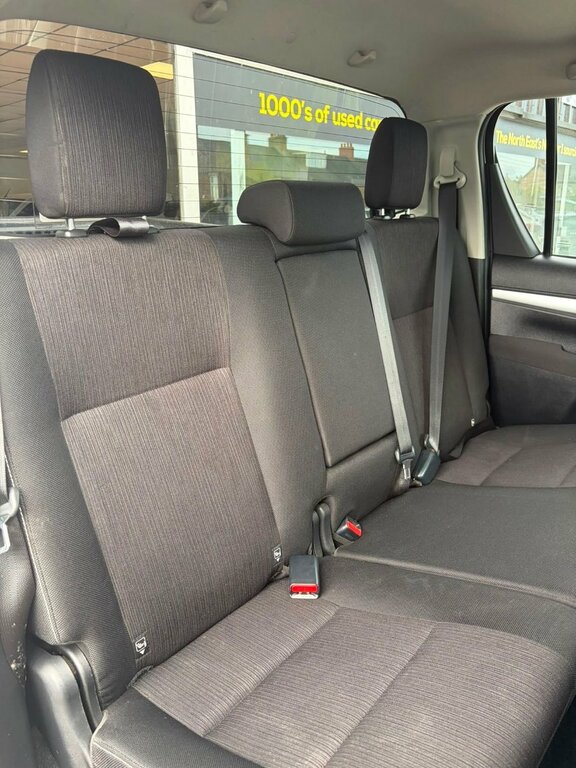 Toyota HILUX Active 2.4 D-4d Dcab Grey #24