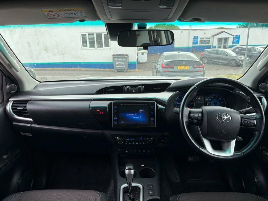 Toyota HILUX Active 2.4 D-4d Dcab Grey #26