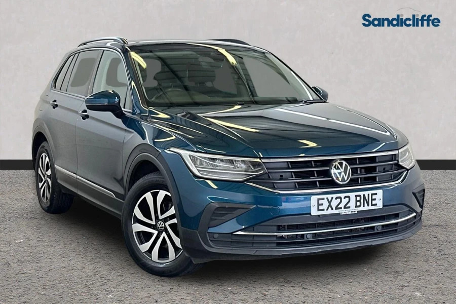 Volkswagen Tiguan Tiguan 1.5 Tsi 150 Active Dsg Estate EX22BNE Blue