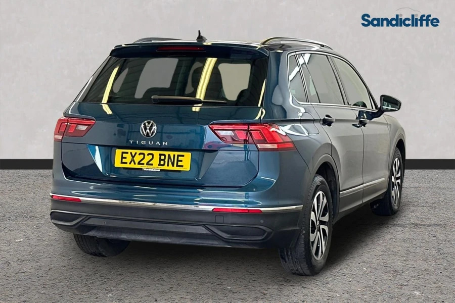 Volkswagen Tiguan Tiguan 1.5 Tsi 150 Active Dsg Estate EX22BNE Blue #4