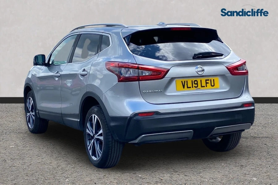Nissan Qashqai Qashqai 1.3 Dig-t N-connecta Hatchback VL19LFU Silver #6