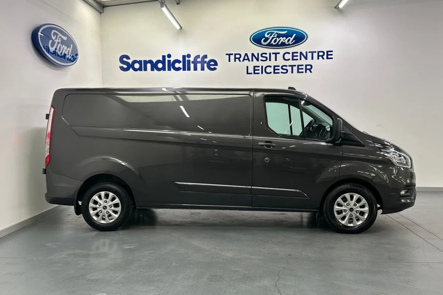 Ford Transit Custom Transit Custom 2.0 Tdci 130Ps Low Roof Limited Van FP72UVD #3
