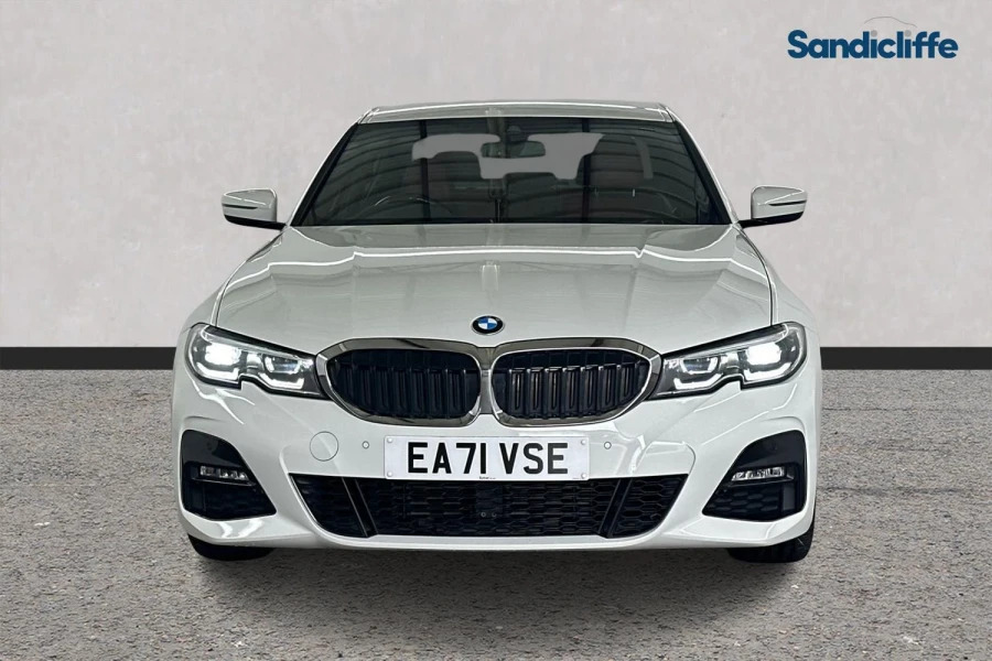 BMW 3 Series 3 Series 320I M Sport Step Saloon EA71VSE White #2