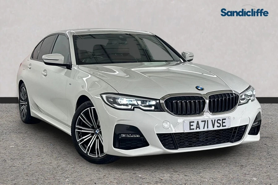 BMW 3 Series 3 Series 320I M Sport Step Saloon EA71VSE White
