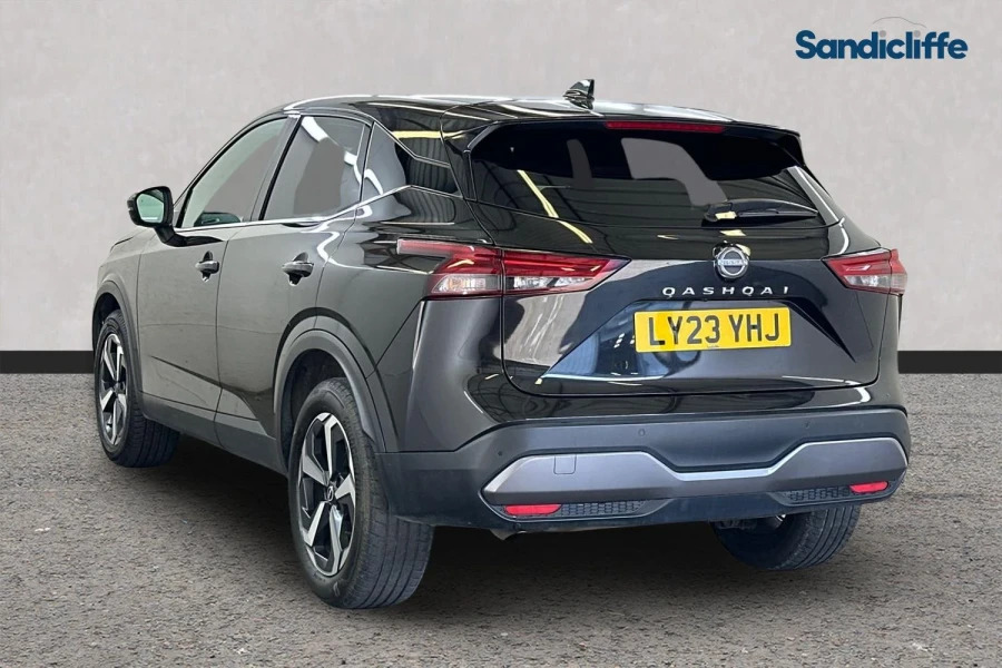 Nissan Qashqai Qashqai 1.3 Dig-t Mh 158 N-connecta Xtronic Ha LY23YHJ Black #6