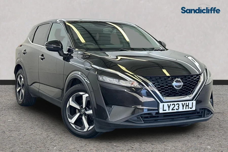 Nissan Qashqai Qashqai 1.3 Dig-t Mh 158 N-connecta Xtronic Ha Black