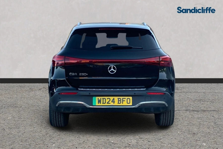 Mercedes-Benz EQA Eqa Eqa 250 140Kw Amg Line Executive 70.5Kwh Black #5