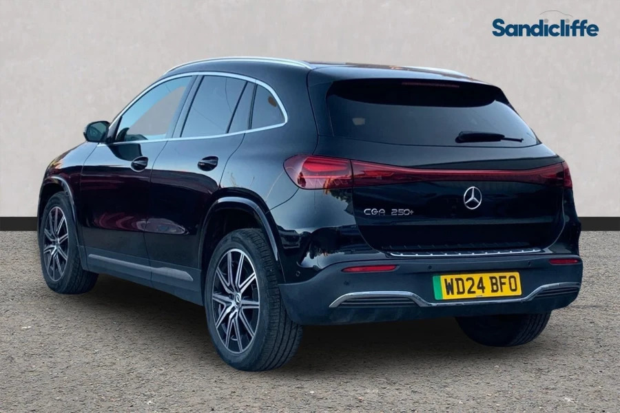 Mercedes-Benz EQA Eqa Eqa 250 140Kw Amg Line Executive 70.5Kwh Black #6
