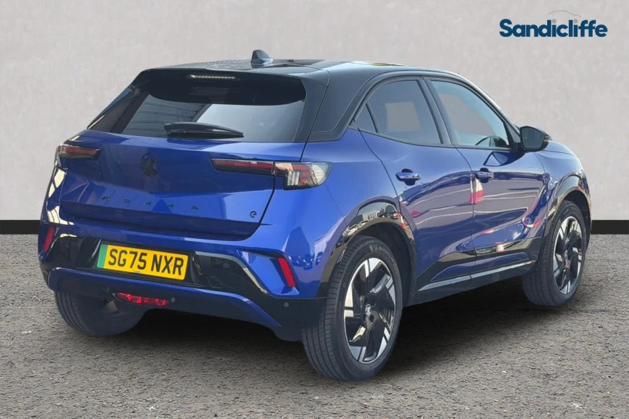 Vauxhall Mokka-e Mokka 115Kw Ultimate 54Kwh Hatchback Blue #3