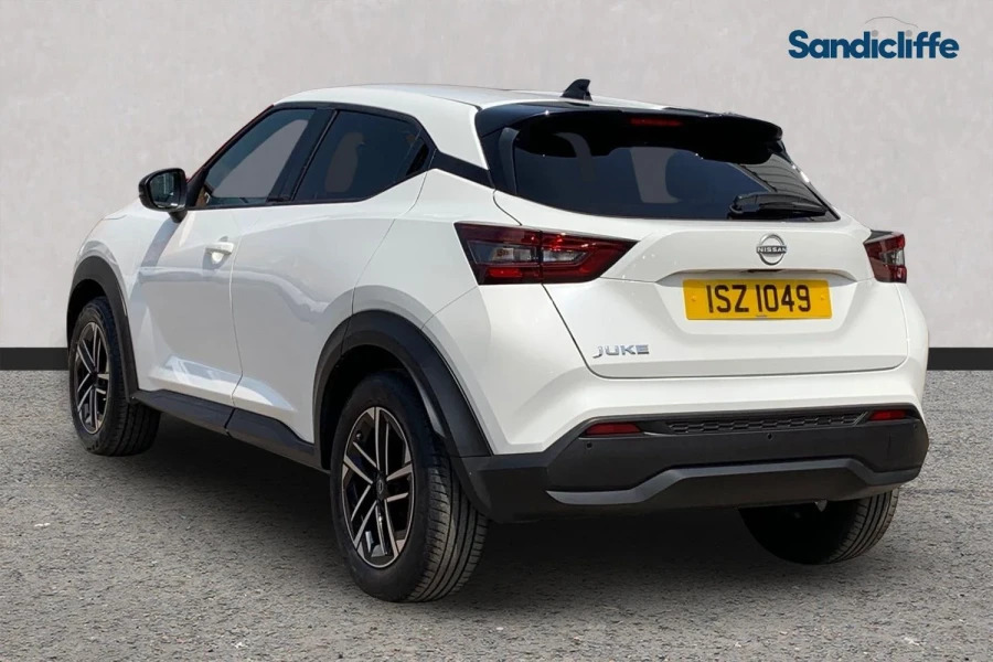 Nissan Juke Juke 1.0 Dig-t N-connecta Hatchback ISZ1049 White #6