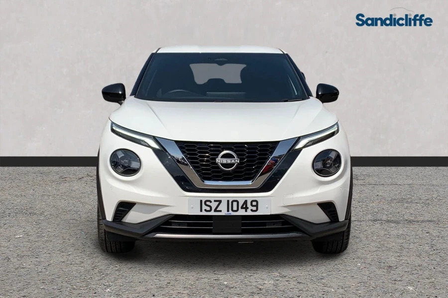 Nissan Juke Juke 1.0 Dig-t N-connecta Hatchback ISZ1049 White #2