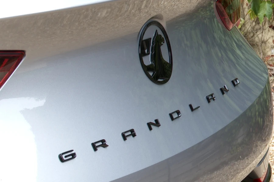 Vauxhall Grandland Grandland 1.5 Turbo D Ultimate Hatchback EK23YGH Grey #6
