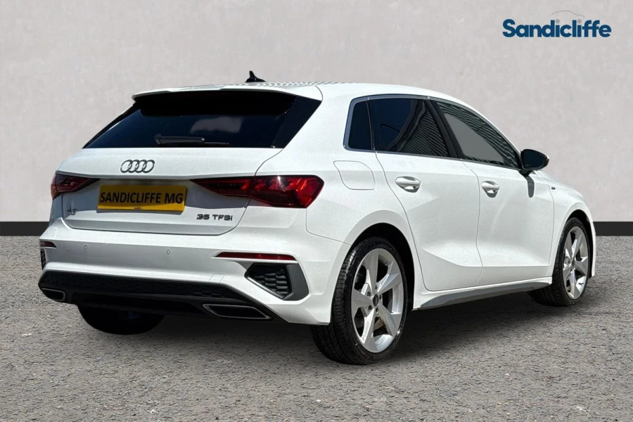 Audi A3 A3 35 Tfsi S Line Hatchback FM72NJE White #4