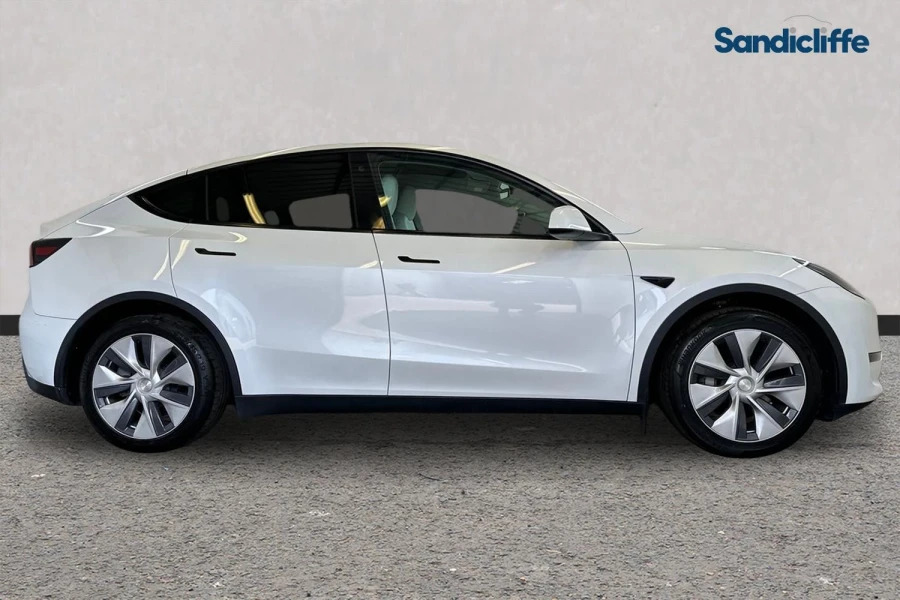 Tesla Model Y Model Y Long Range Awd Hatchback LD23OVW White #3