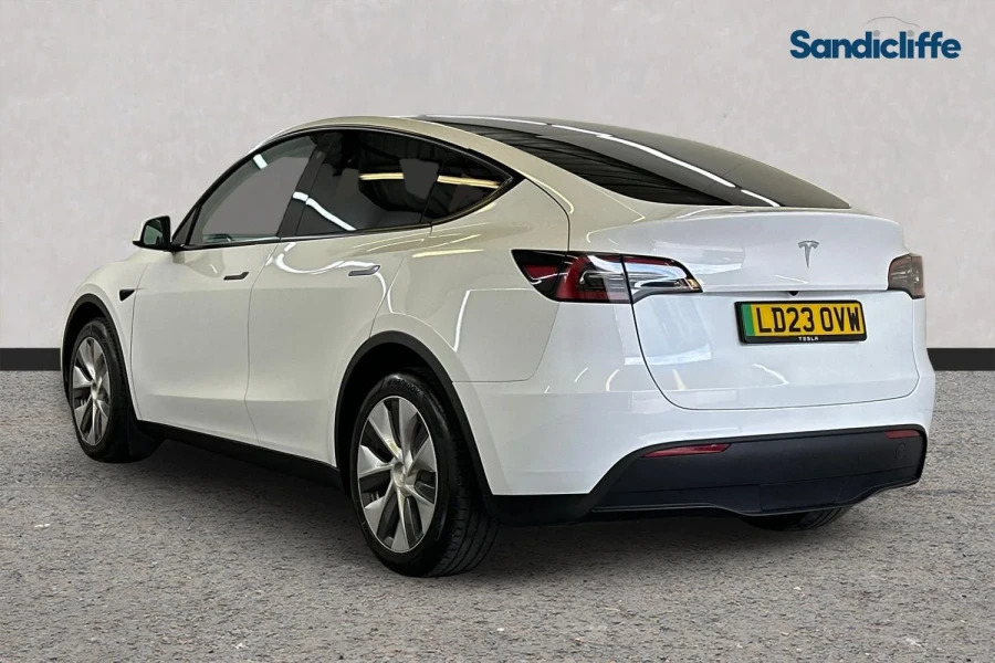 Tesla Model Y Model Y Long Range Awd Hatchback LD23OVW White #6