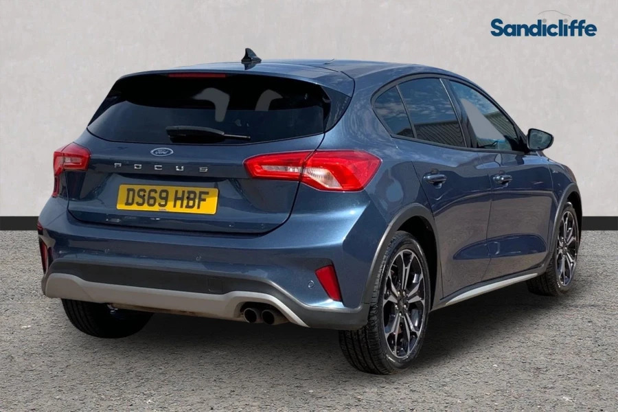 Ford Focus Focus 1.5 L Ford Ecoboost Active X 6Spd 150Ps DS69HBF Blue #4