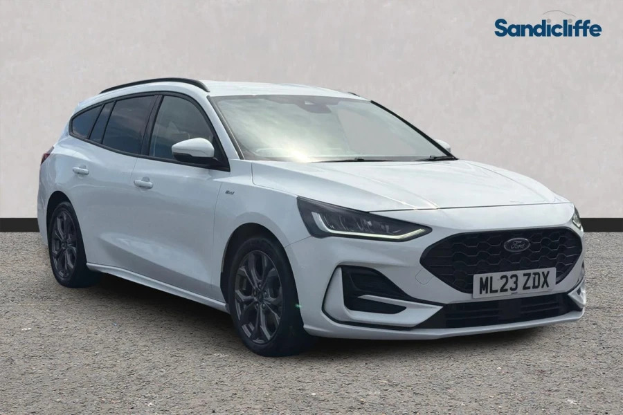 Ford Focus Focus St-line 1.0L Ecoboost 155Ps Mhev Fwd White