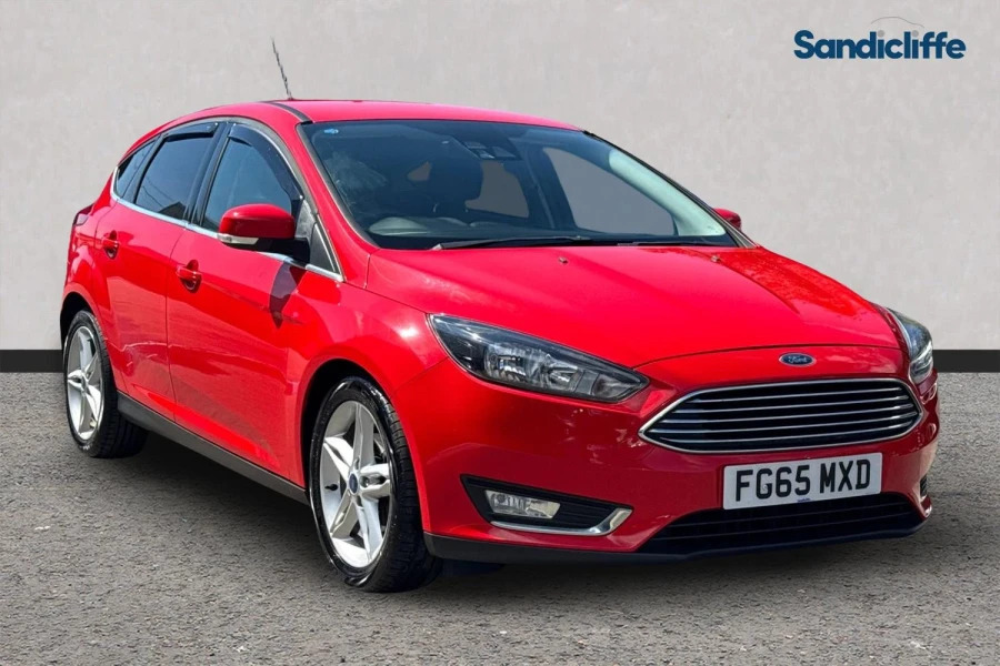 Ford Focus Focus 1.0 Titanium 6Spd 125Ps Red