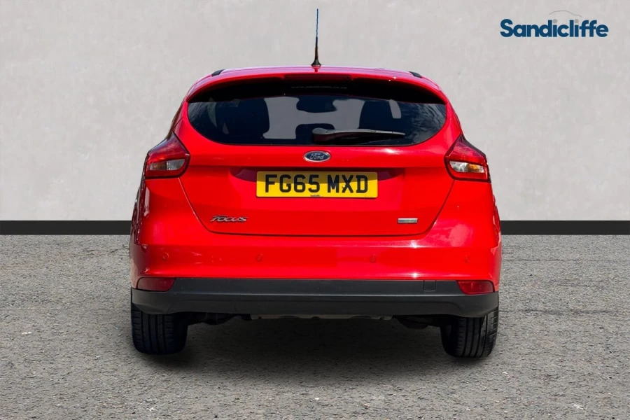 Ford Focus Focus 1.0 Titanium 6Spd 125Ps Red #5