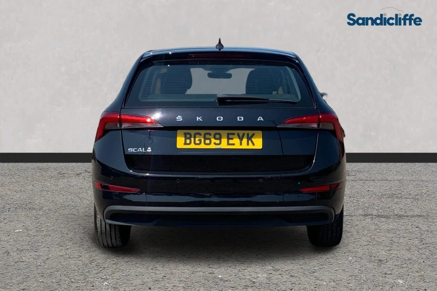 Skoda Scala Scala 1.0 Tsi Se Hatchback Black #4