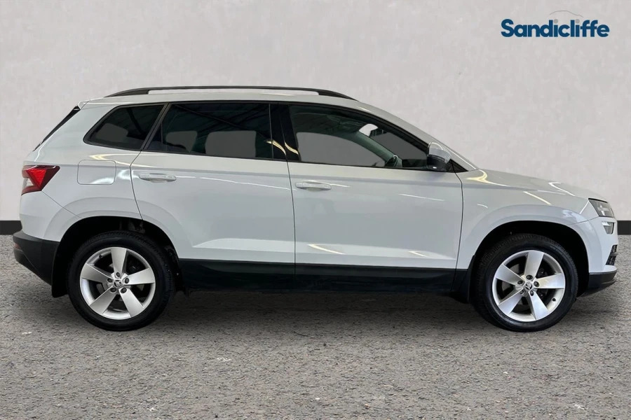 Skoda Karoq Karoq 1.6 Tdi Se Dsg Estate GF68BGO White #3