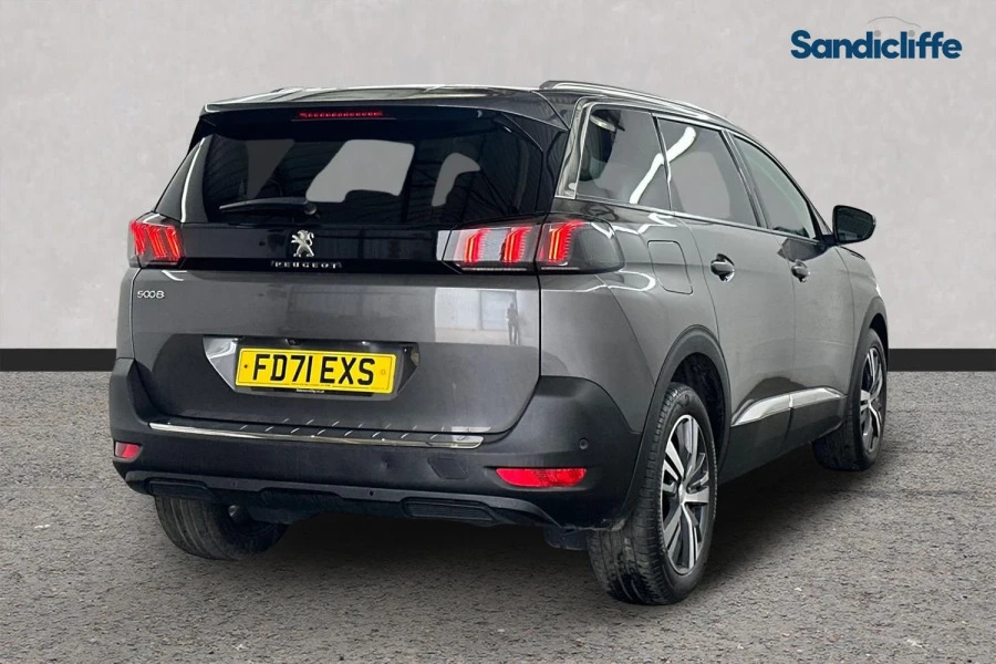 Peugeot 5008 5008 1.5 Bluehdi Allure Eat8 Estate Grey #4