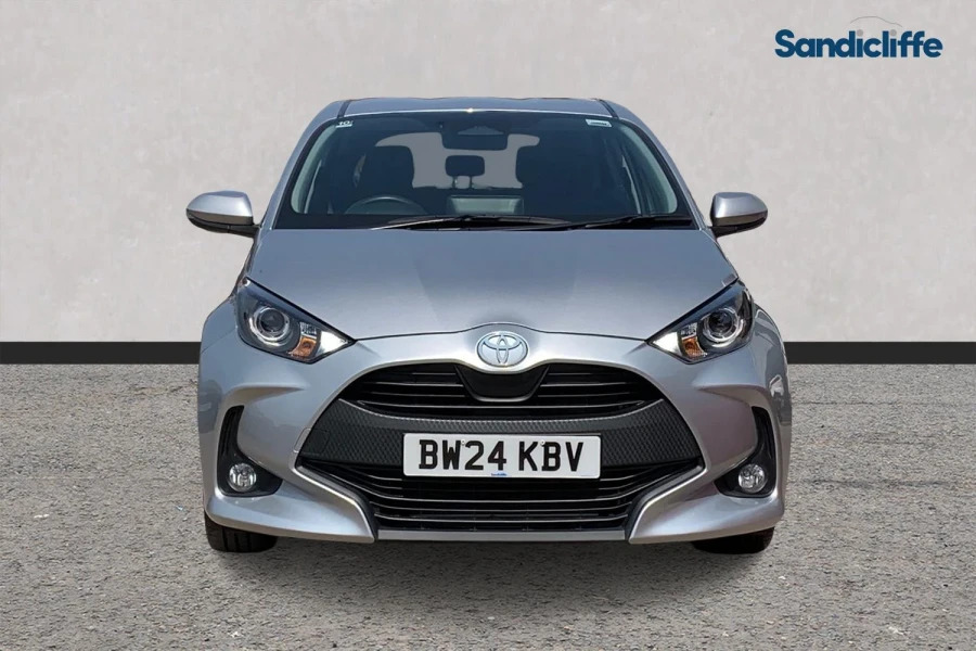 Toyota Yaris Yaris 1.5 Hybrid Icon Cvt Hatchback BW24KBV Silver #2
