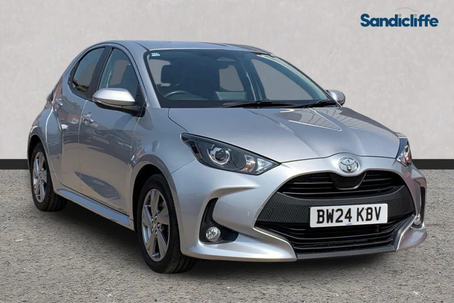 Toyota Yaris Yaris 1.5 Hybrid Icon Cvt Hatchback Silver