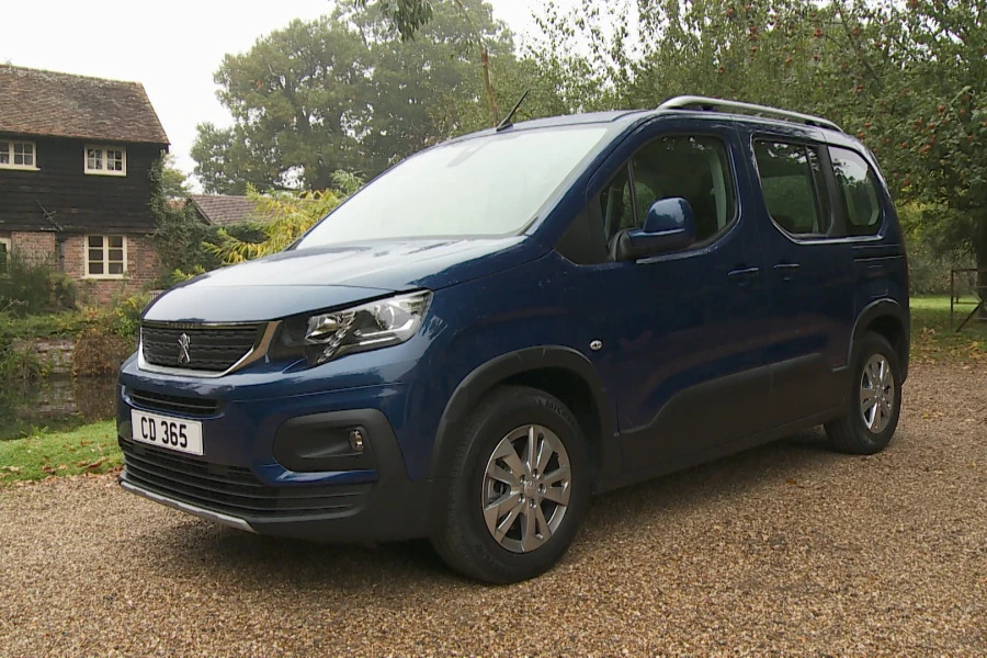 Peugeot Rifter Rifter 1.5 Bluehdi 100 Active 7 Seats Estate White #4