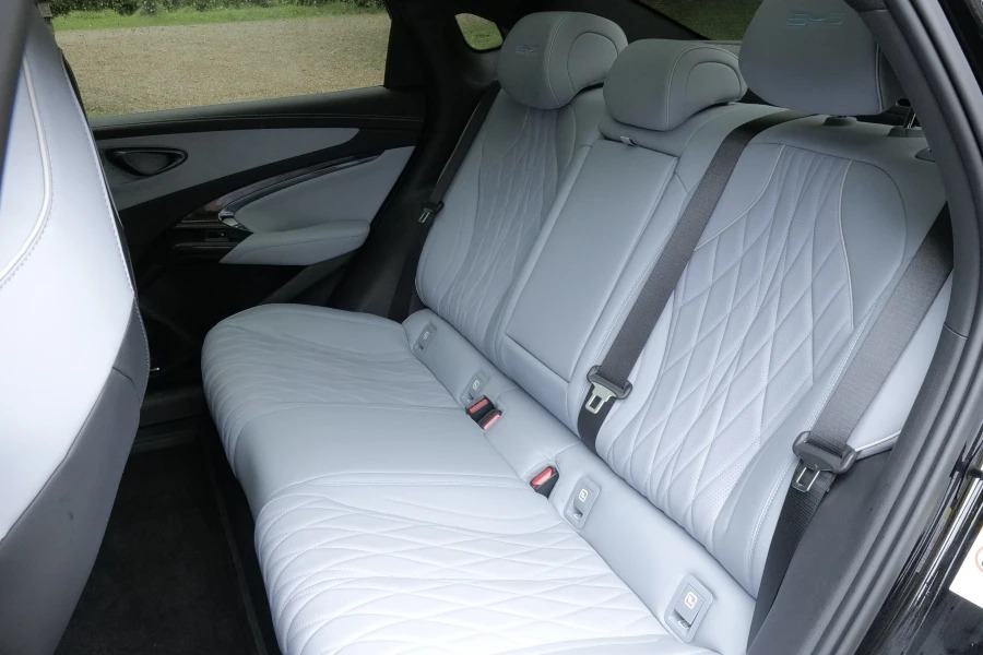 Byd Seal Seal 390Kw Excellence Awd 83Kwh Saloon Blue #3