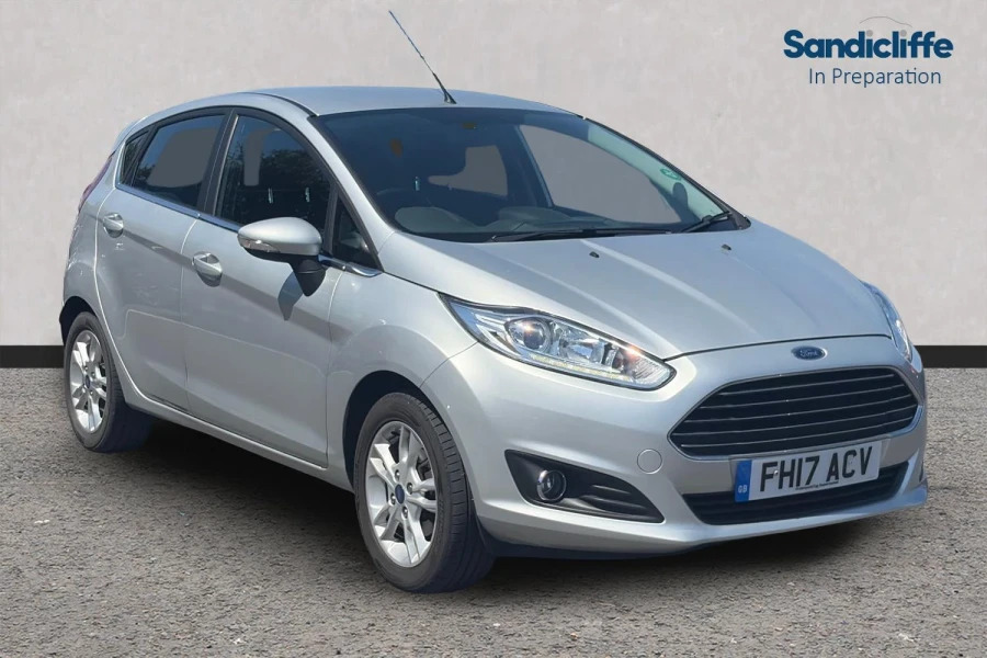 Ford Fiesta Fiesta 1.25 Zetec 82Ps Silver