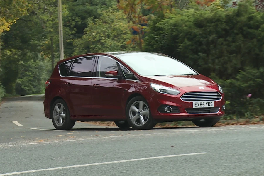 Ford S-Max S-max 2.5 Duratec Fhev Titanium 190Ps White #6