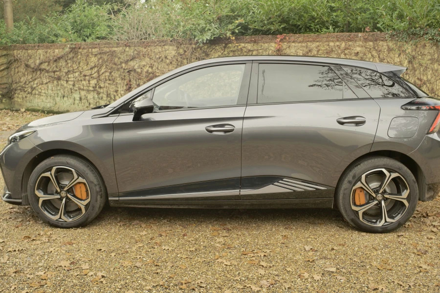 MG MG4 Mg4 170Kw Premium Long Range 64Kwh Hatchb Silver #2