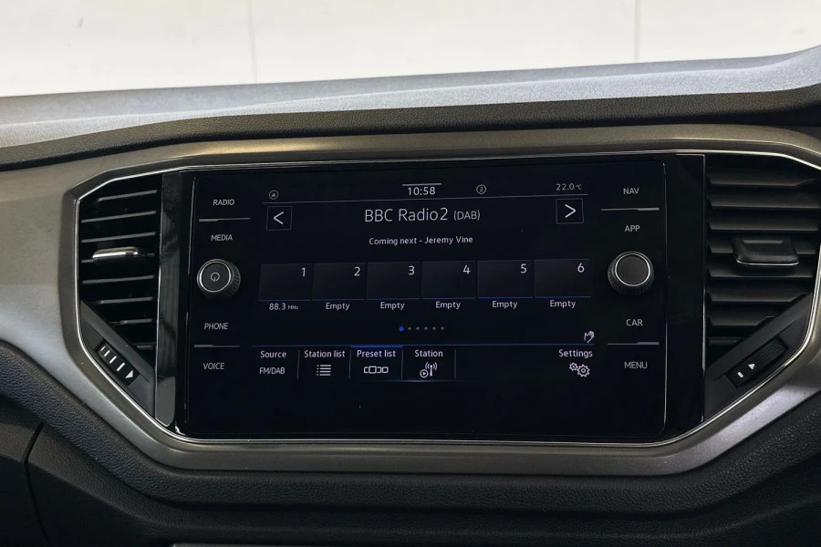 Volkswagen T-Roc Hatchback Silver #26