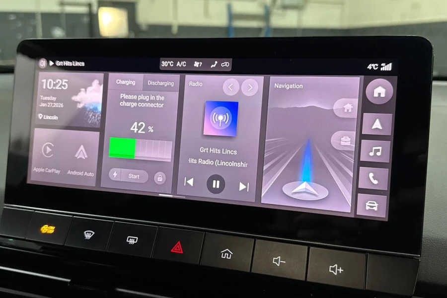MG MG4 150Kw Se Nav Ev Long Range 64Kwh White #30