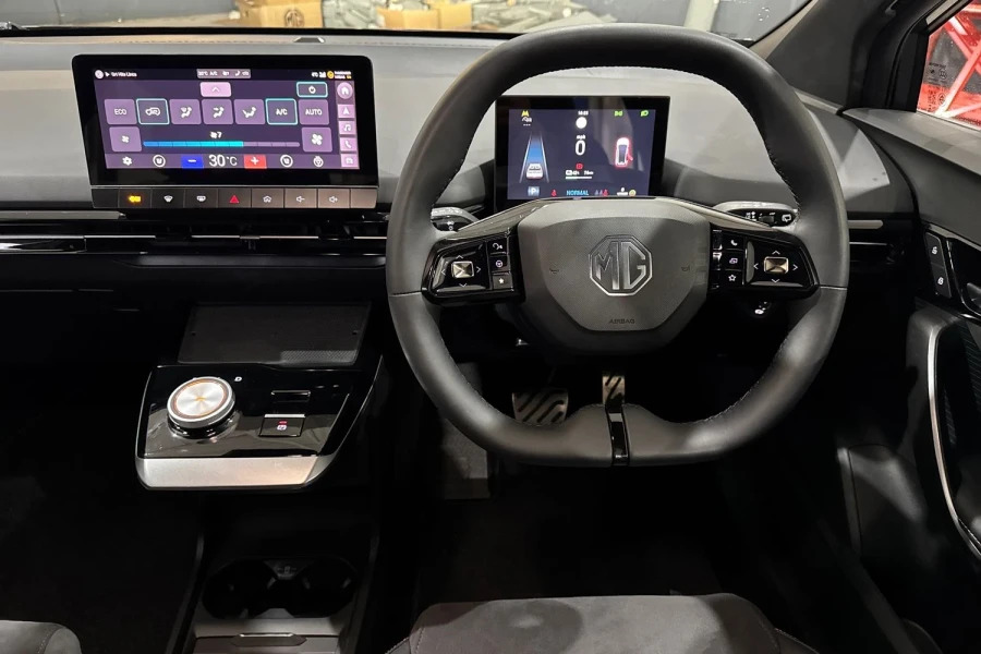 MG MG4 150Kw Se Nav Ev Long Range 64Kwh White #20