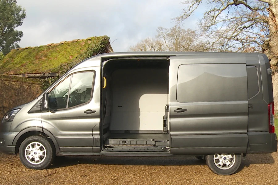 Ford Transit Custom Transit Leader Single Chassis Cab 350 L3 2.0L Ecob BP23NZZ White #5