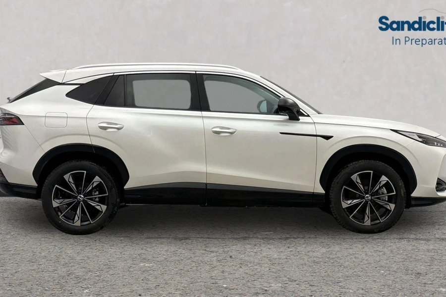 MG HS Hs 1.5 T-gdi Hybrid Se Hatchback White #2