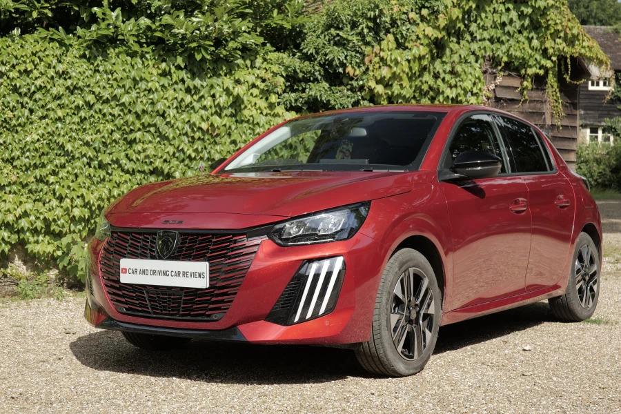 Peugeot 208 208 1.2 Hybrid 100 Allure E-dsc6 Hatchback Black