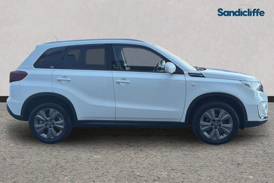 Suzuki Vitara Vitara 1.4 Boosterjet 48V Hybrid Sz-t Estate White #3