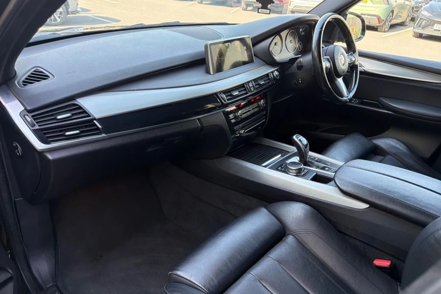 BMW X5 Estate Xdrive40d Black #12