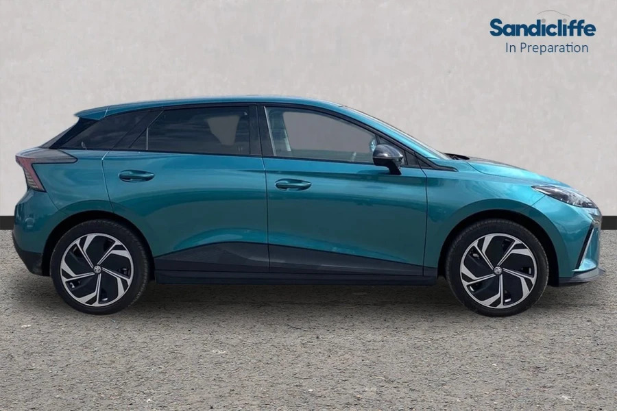 MG MG4 Mg4 170Kw Premium Long Range 64Kwh Hatchb Green #2