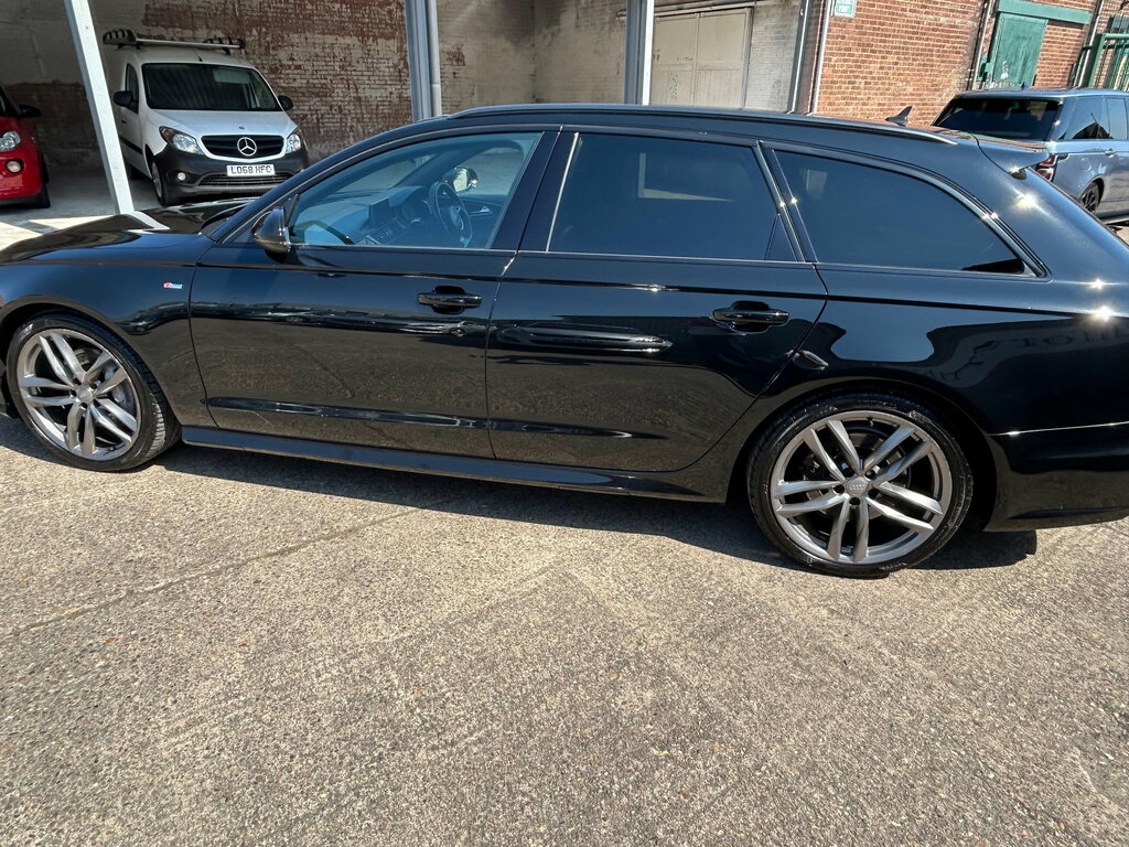 Audi A6 Avant 2L Black Edition Grey #11