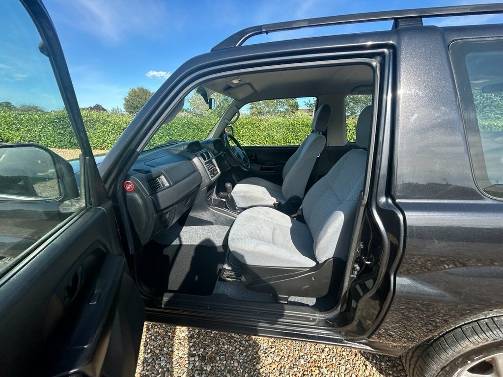 Mitsubishi Shogun Pinin Suv 1.8 Attivo II 200303 Silver #29
